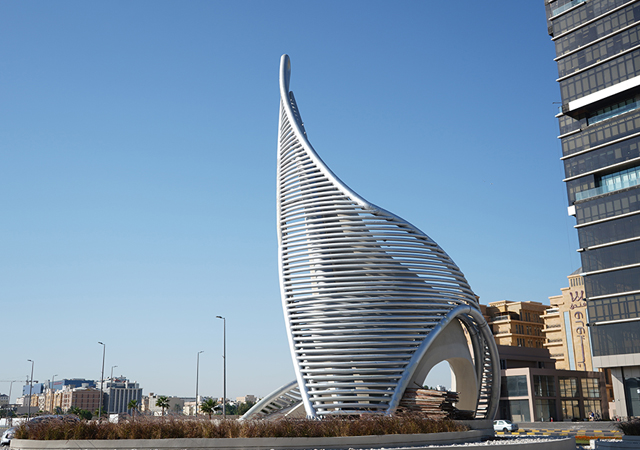 Tasis Roundabout in Al Khobar ... a striking landmark project by Al-Usaimi.